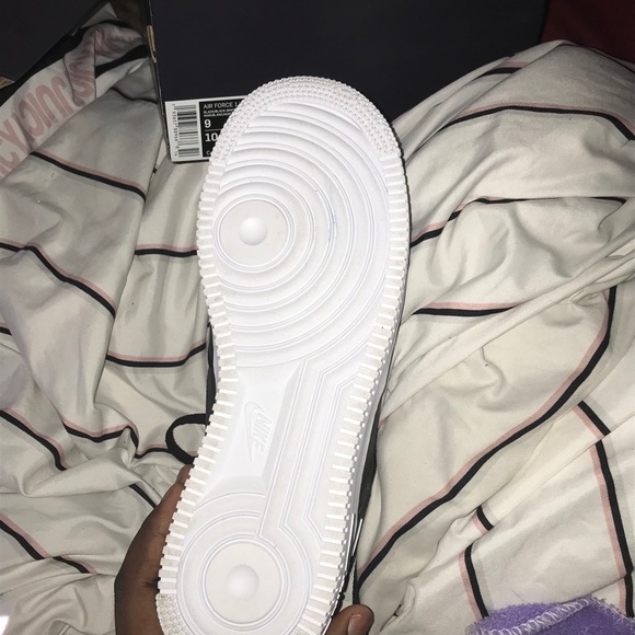 AIR FIRCE 1 LV8 - Picture 6 of 6